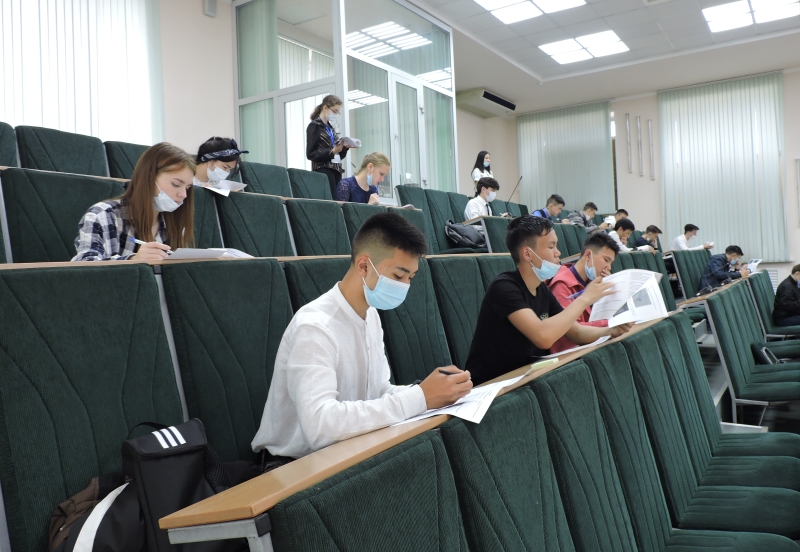 Школьники Горно-Алтайска приняли участие в викторине по истории 